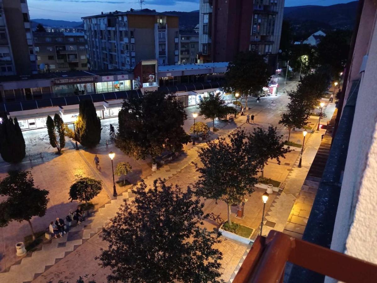Red Square Apartment Pirot Exteriér fotografie