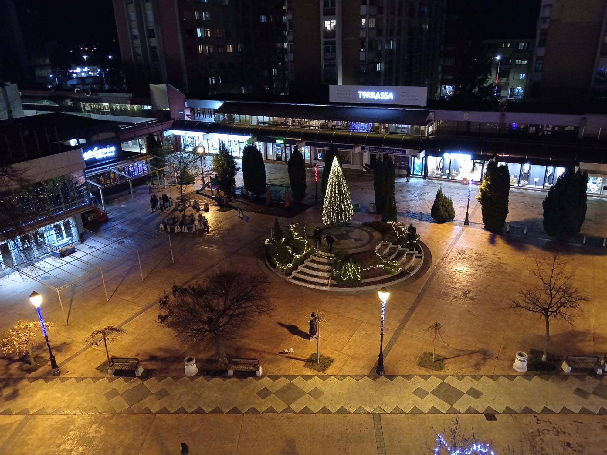 Red Square Apartment Pirot Exteriér fotografie